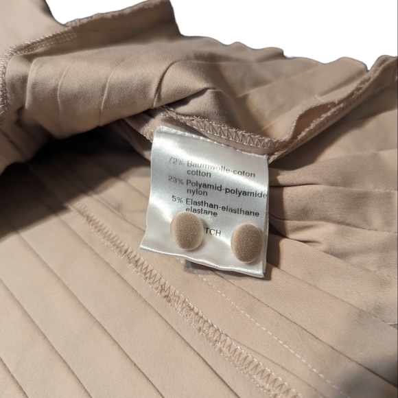 Akris Pleated Button Down Shirt - Picture 4 of 9